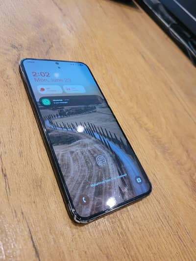 Samsung Mobile S22 Plus