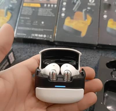 U39 Airpods