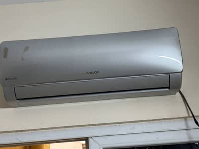 1 ton used ac (non inventor) very nice cooling ac ( 03049460254 )