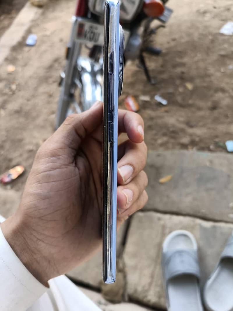 tecno 4