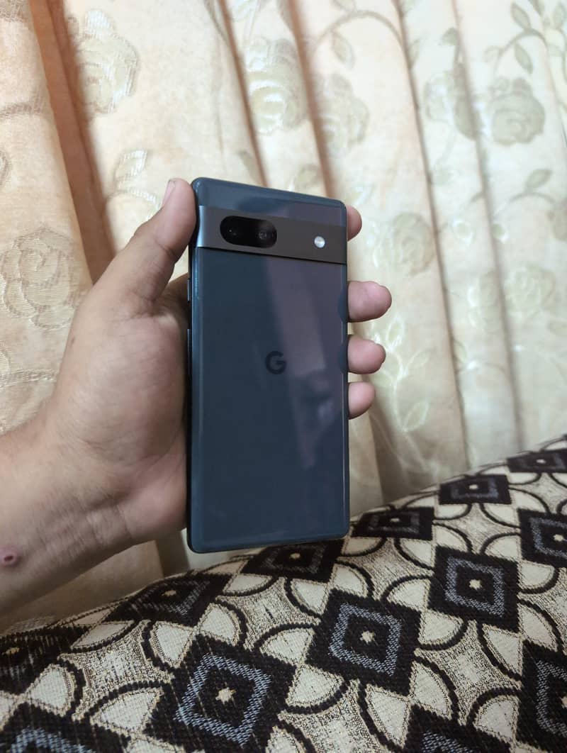 Google Pixel 7a 1