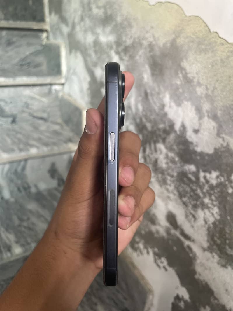 iPhone 15 Pro 5