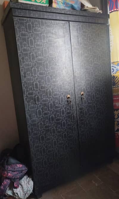 wooden 2 door wardrobe | Excellent 9/10 condition