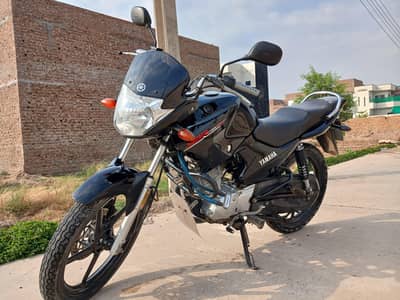 YAMAHA YBR125