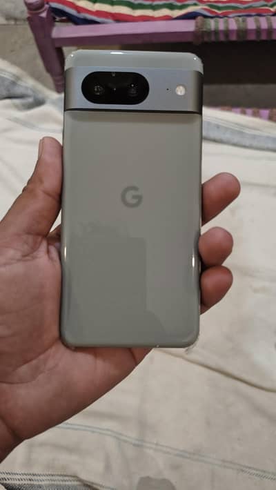 Google Pixel 8