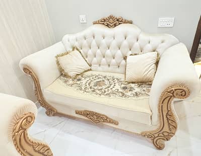 7 Seater Luxury Wooden Sofa Set – Excellent Condition