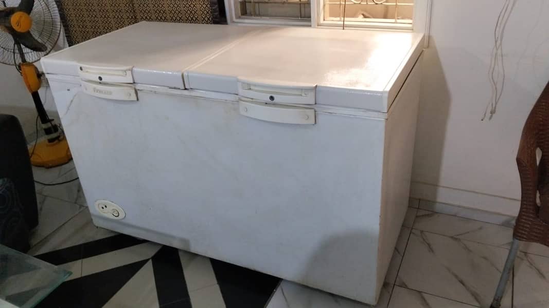 Fridge & Freezer – Mint Condition 0