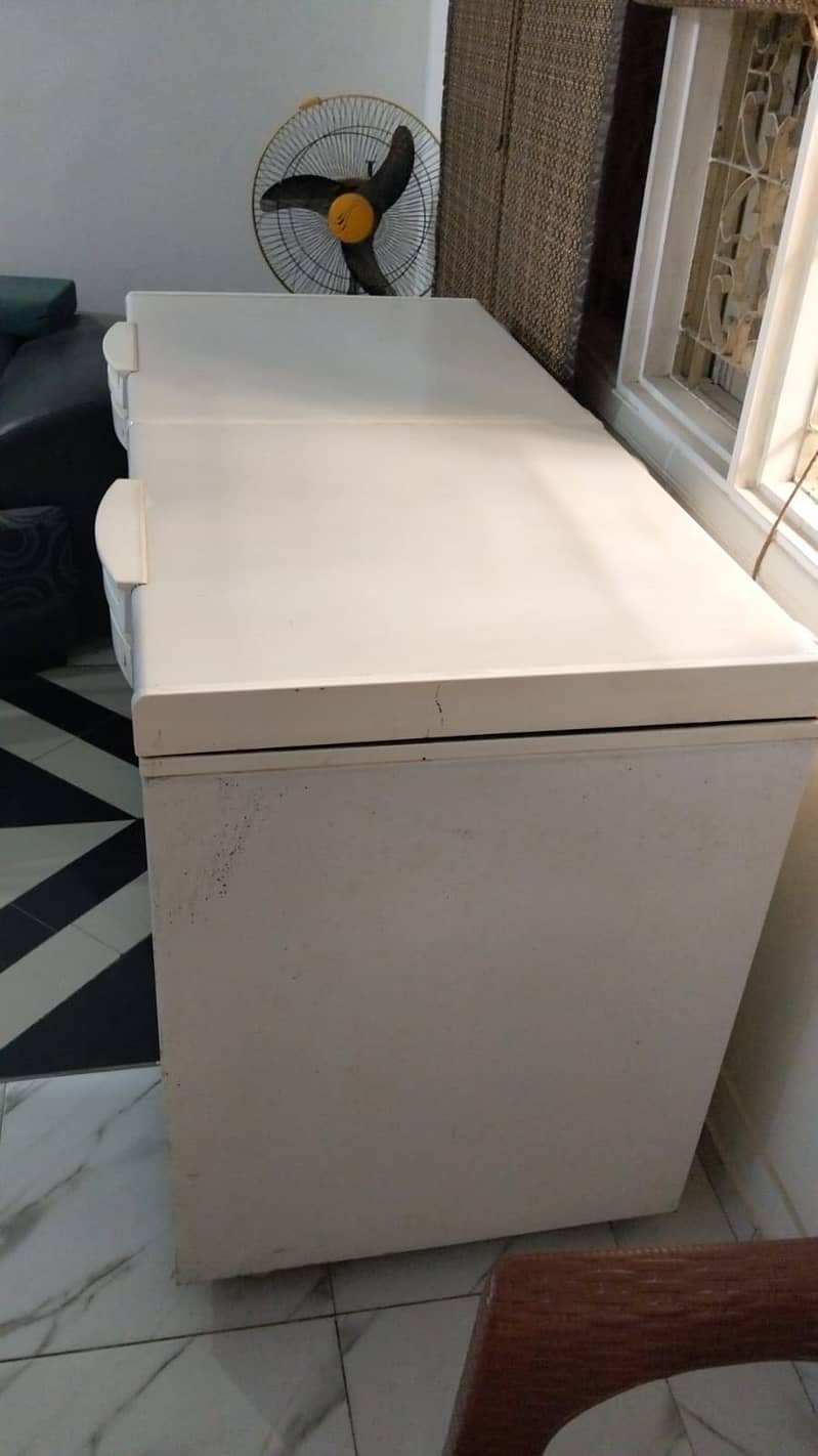 Fridge & Freezer – Mint Condition 1