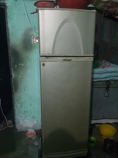 Fridge For Sale 100 ok ha