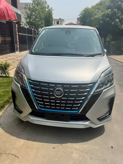 Nissan Serena 2026