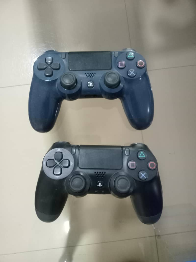 PS4 original wireless controllers 0