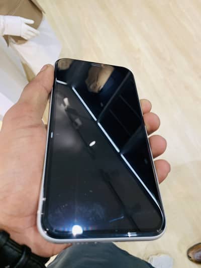 Apple iPhone 11 (64 GB)