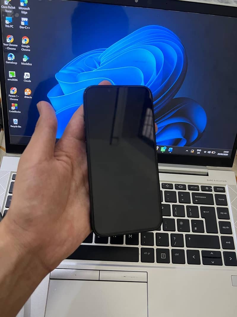 Apple iPhone 14 JV 5