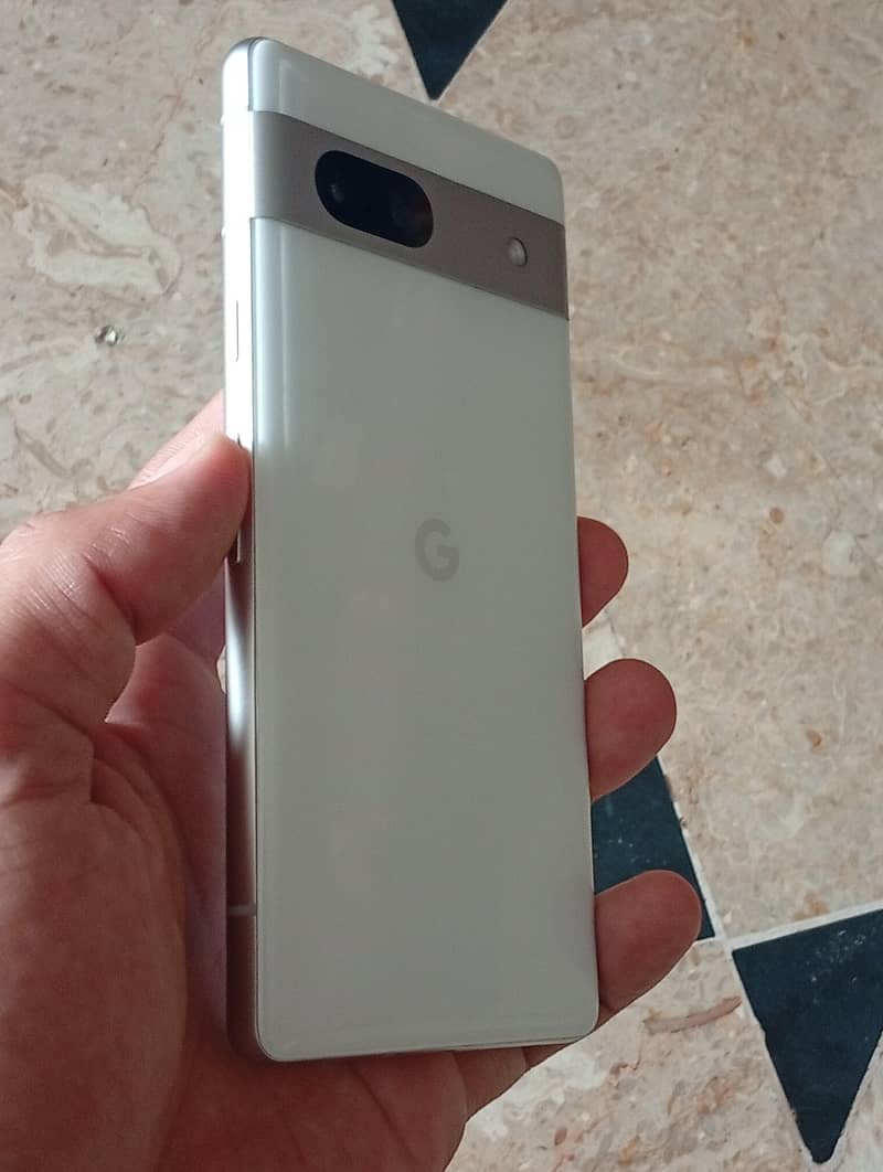 Google Pixel 7a 5