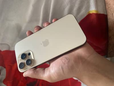 Apple iPhone 16 Pro Max