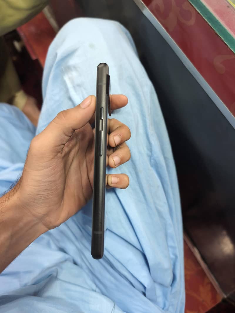 Google Pixel 6a 1
