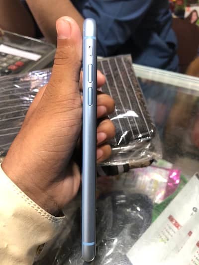 Apple iPhone XR
