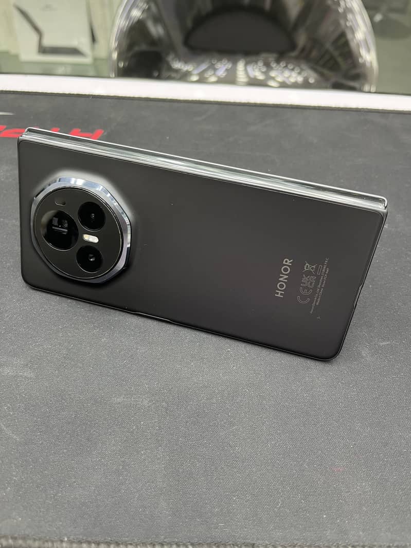 Honor Magic V3 1