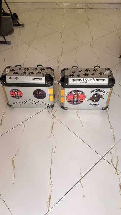 Motorcycle Side Pannier Boxes with Mounting Brackets