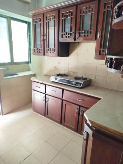 G-13* 25*40 like brand new Ground Portion available for rent
