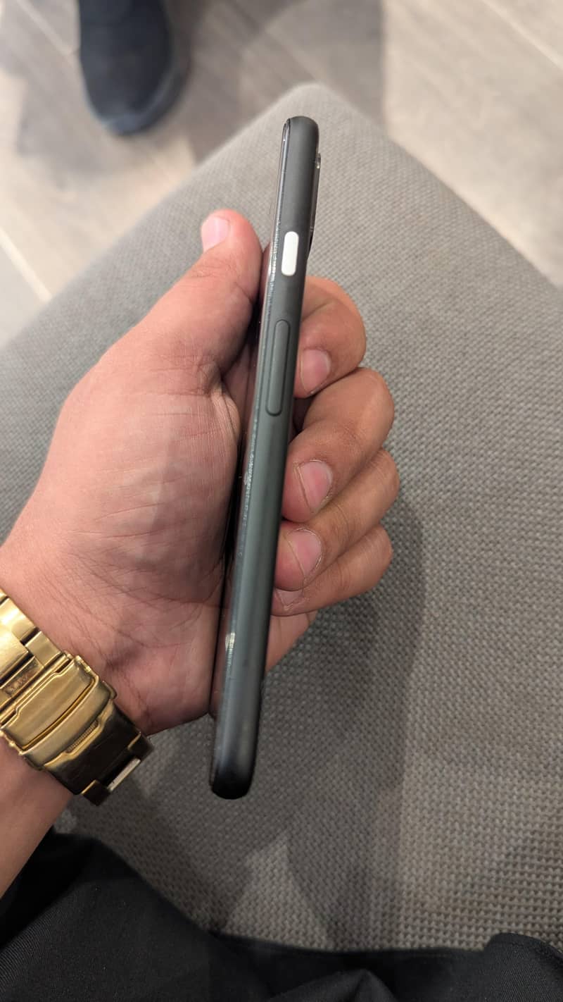 Google Pixel 4 3