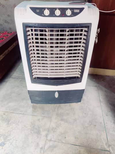 Izone Air Cooler/Room Cooler Model 9000