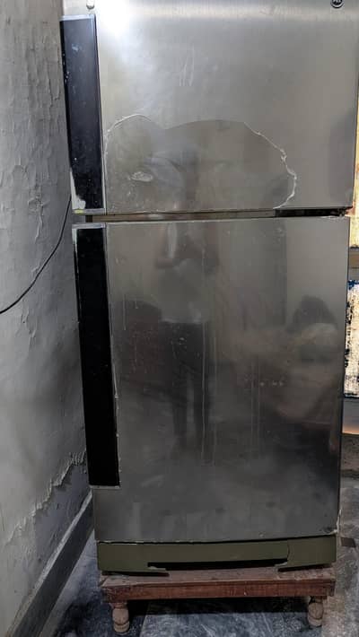Pel Refrigerator 8/10