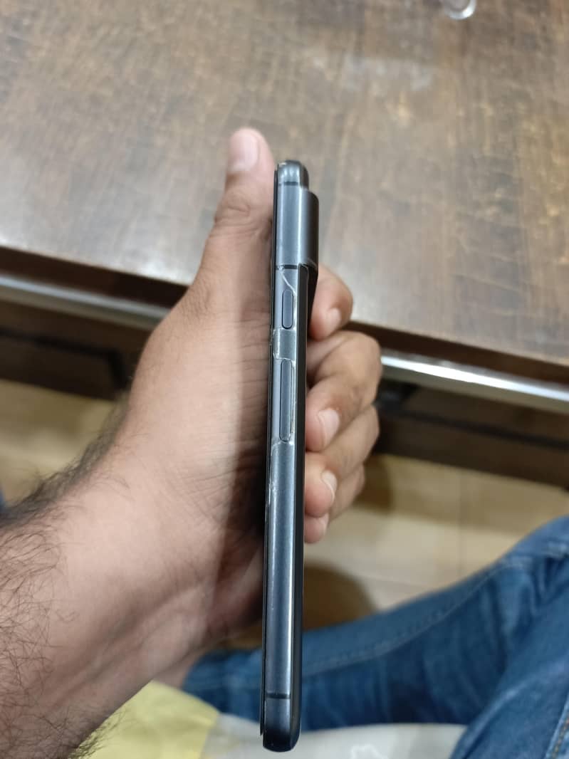 Google Pixel 8 3