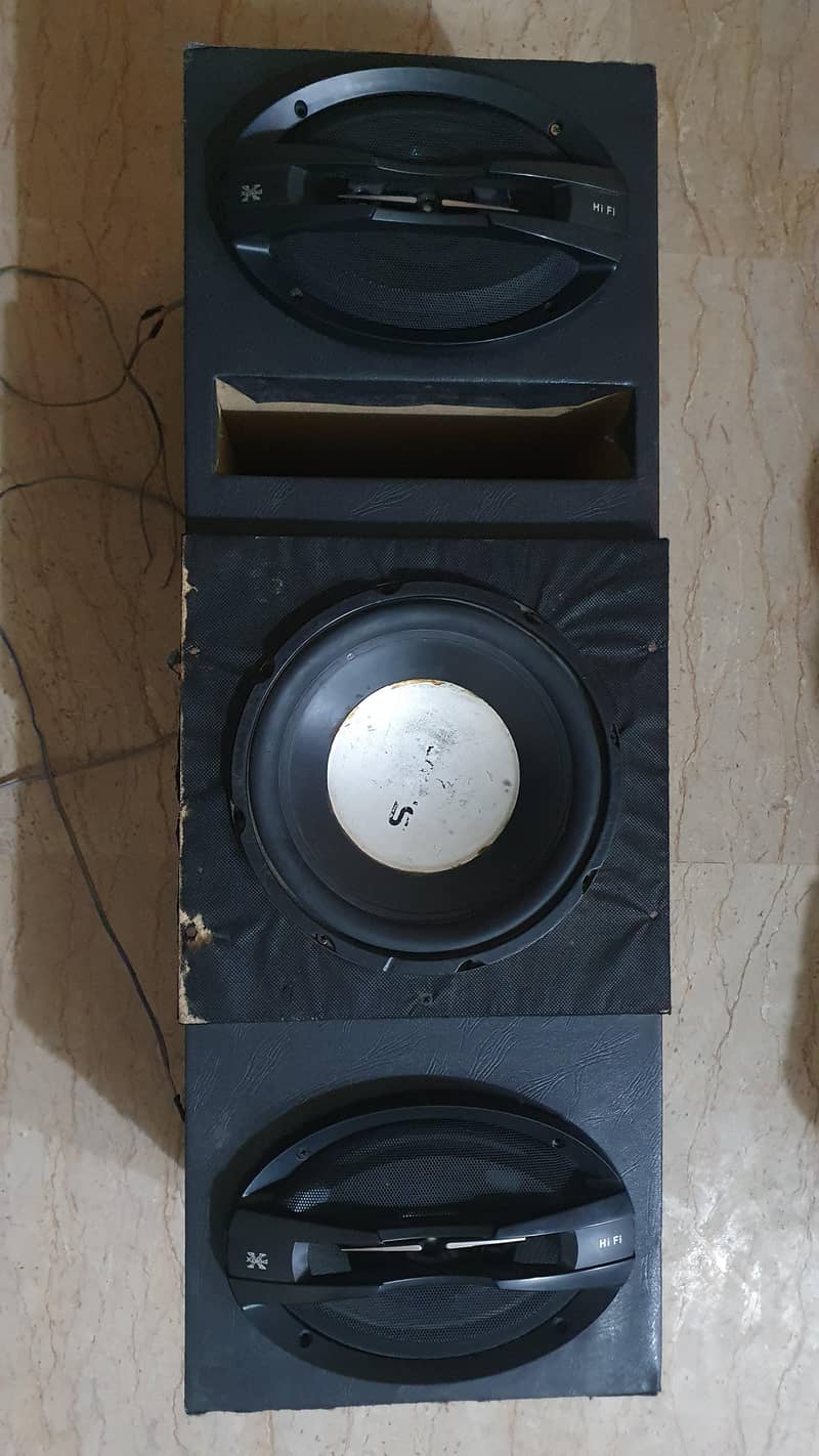 subwoofer 0