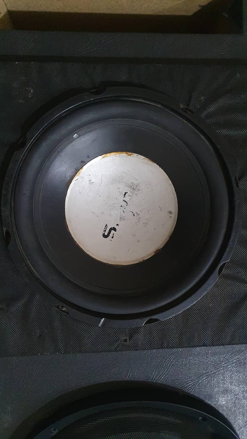 subwoofer 3