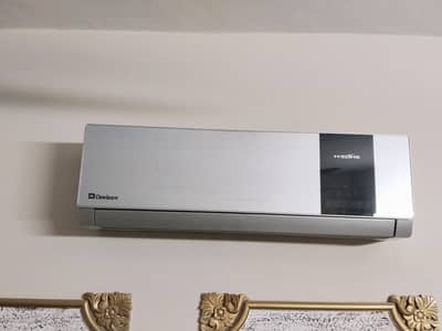 Dawlance 1.5 ton split AC.