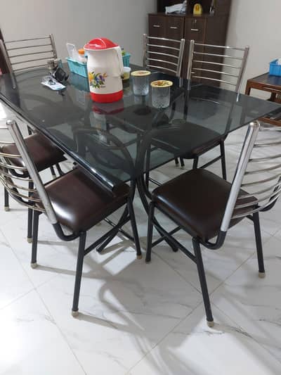 Set of 6 dining chairs