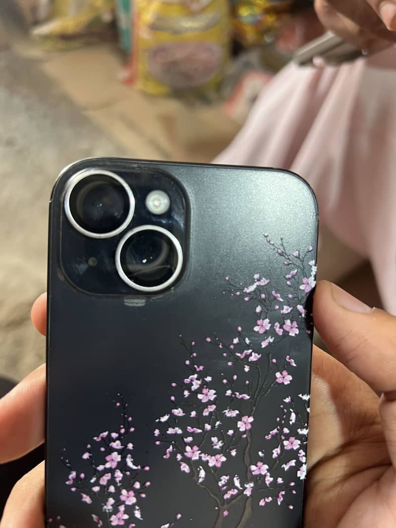 Apple iPhone 15 4