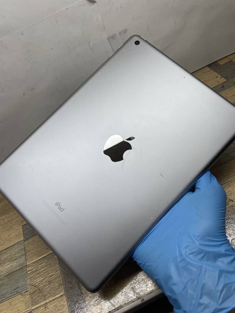 iPad 6th Gen 0