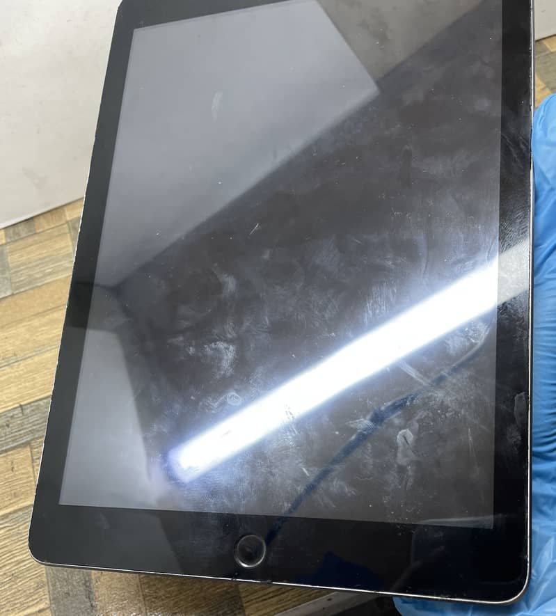 iPad 6th Gen 4