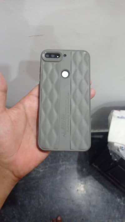 Huawei Y7 Prime PTA 4/64 exchange possible