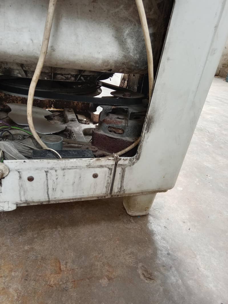 Dawlance washing machine 4