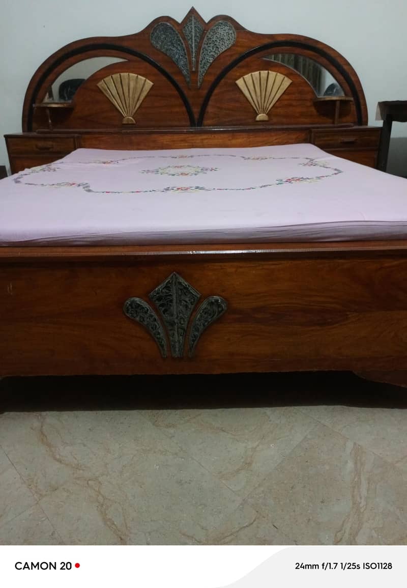 Medium size bed 2