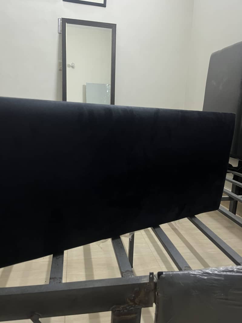 Bed King Size 3
