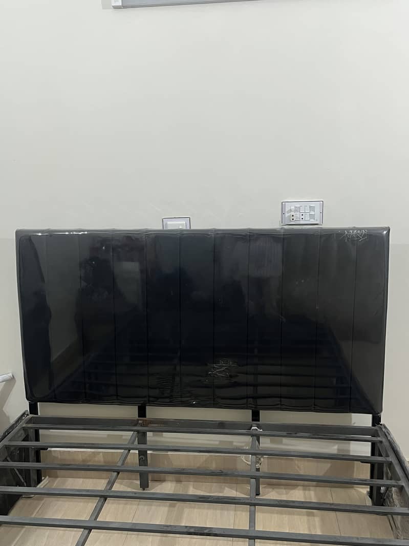 Bed King Size 4