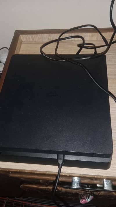 Playstation 4 1Tb jailbroken 19 games