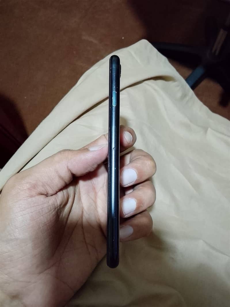Apple iPhone SE 0