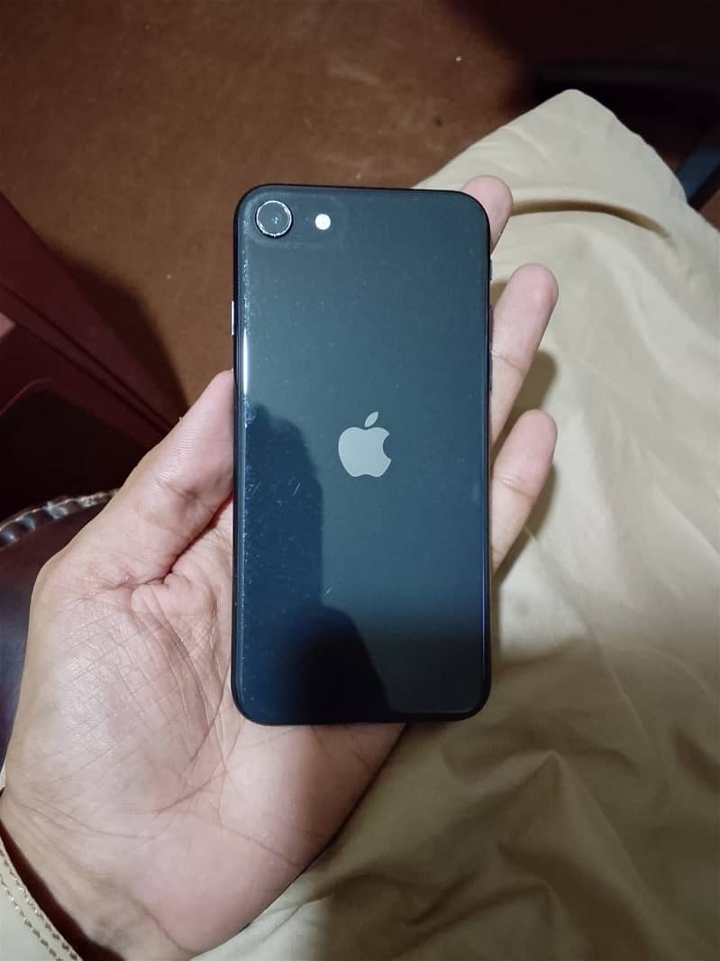 Apple iPhone SE 6