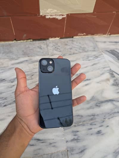 Apple iPhone 13