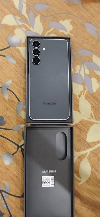 Samsung Mobile S25 FE 8 /256  12 days