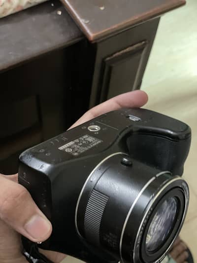 Sony  DSC-H300