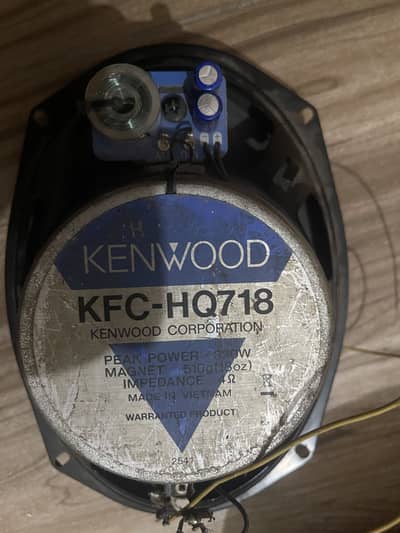 kenwood oringal speaker plu amplifier 4 chenel in excelent condition