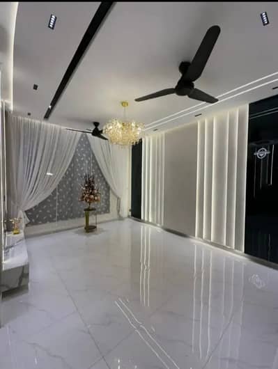 Urgent for rent 5 Marla upper portion in bb block bahria town Lahore