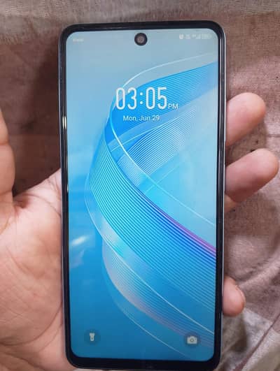 Infinix smart 8 pro 4*4 128
