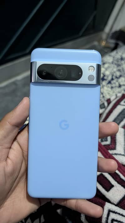 Google Pixel 8 Pro